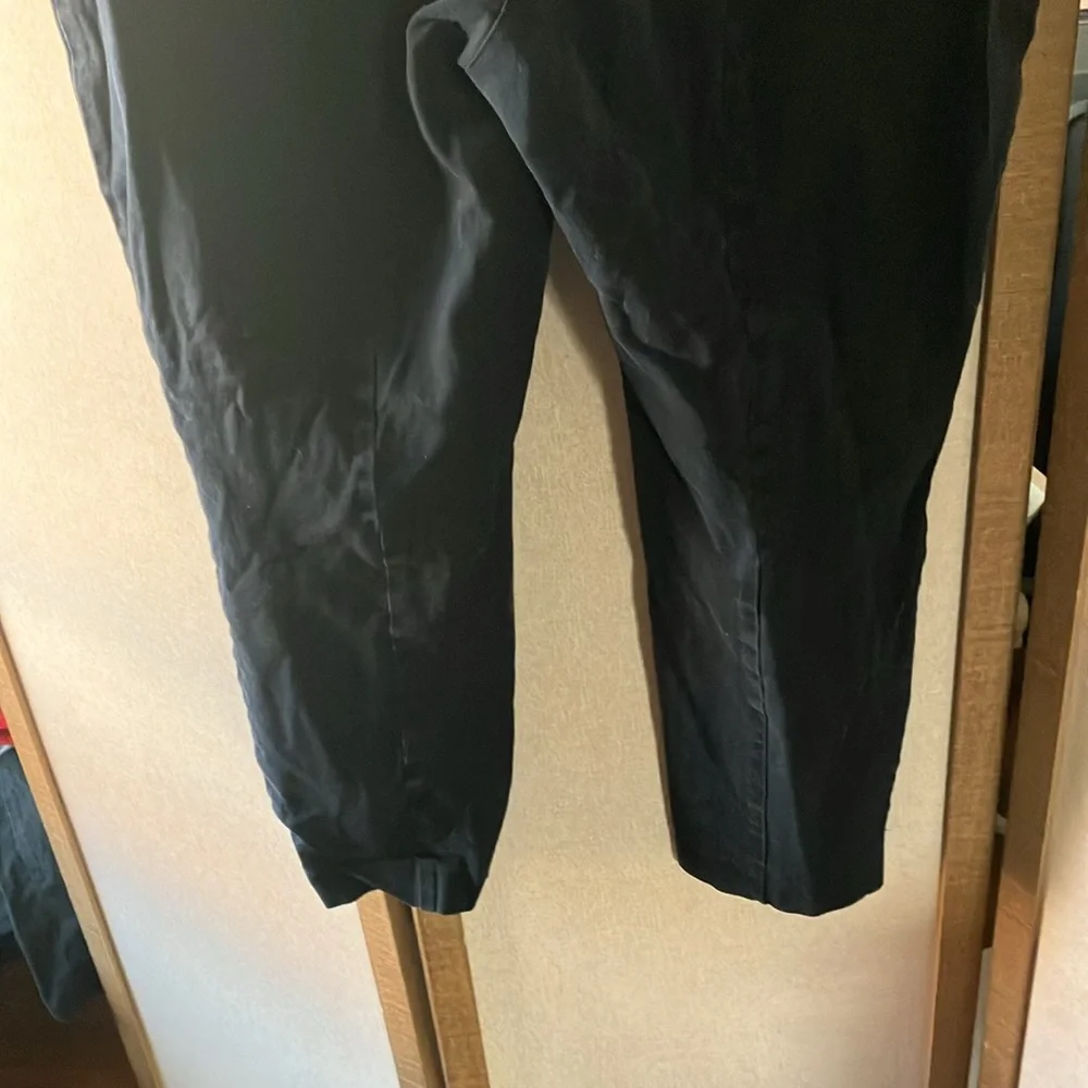 FINAL MARKDOWN New York & Company Dark Stretch jeans 14